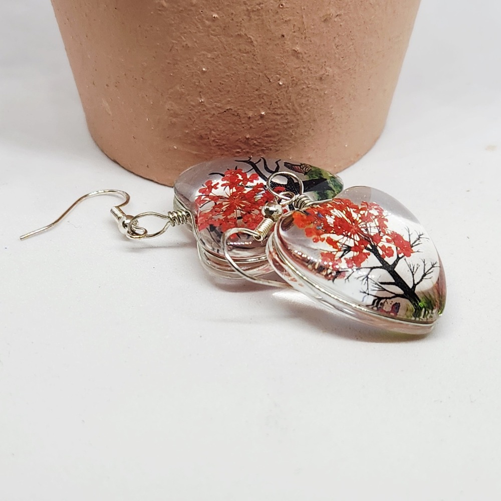 Handmade Heart-Shaped Tree with Red‎ Blossoms Dangle Earrings NEW Ladies Casual - Picture 6 of 8